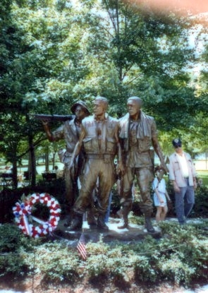 Vietnam Memorial Statues